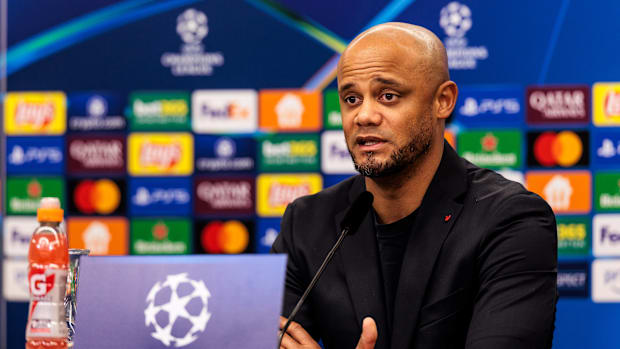 绿联星辰GS2200户外电源